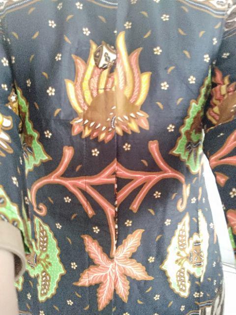 Tunik Batik Kode 504 Kancing Depan Krah Dk Tangan 7/8 Bhn Katun Batik Mataram By Ratoe Modern