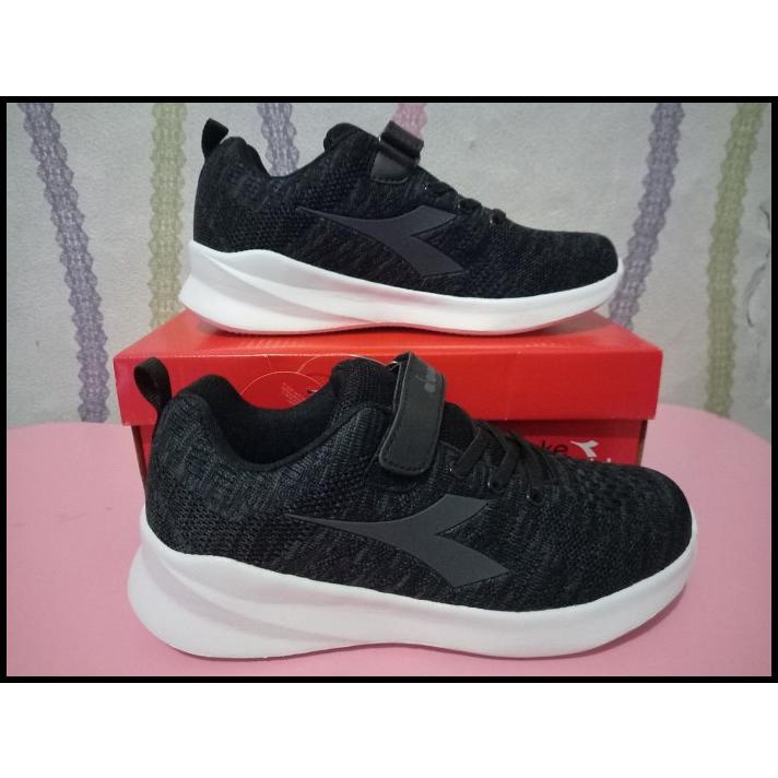 Sepatu Sneakers Anak Sekolah Diadora Atri Jr (B) Original Black