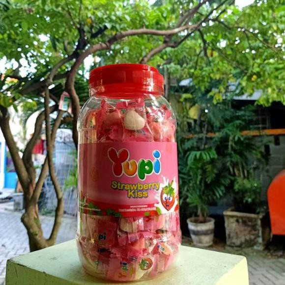 

Saletopϟ Yupi Kiss Strawberry Jar Toples 300gr