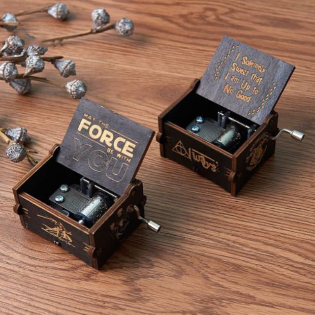 KOTAK MUSIK UNIK ANTIK HADIAH TERBAIK KOLEKSI VALENTINE