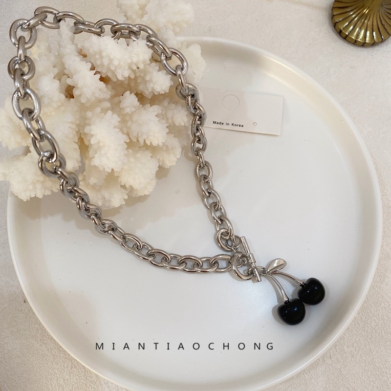 Korea black cherry kalung untuk wanita in fashion sederhana buah musim panas kalung kalung kepribadi