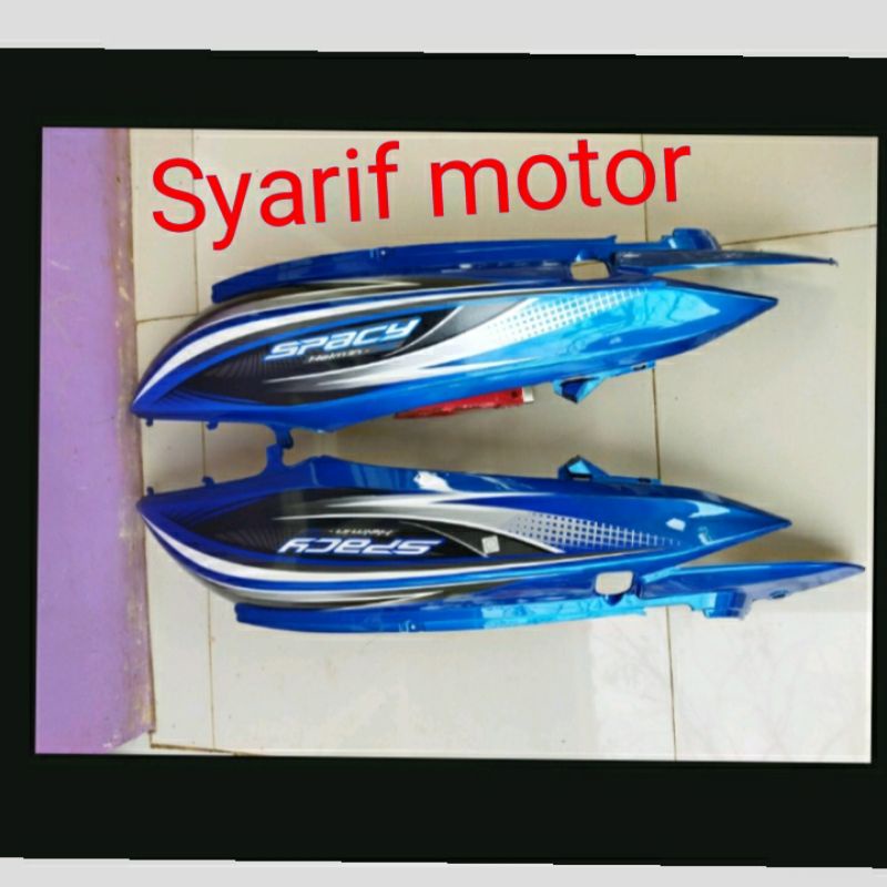 Cover body spacy kanan kiri warna biru stripping