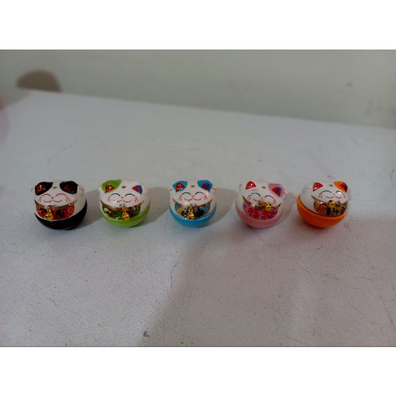 Maneki Neko Mini / Pajangan Kucing Mini / Patung Kucing Mini /  Kucing Dashboard Mobil