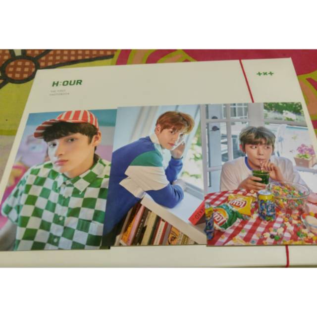 Sharing postcard photobook h:our TXT