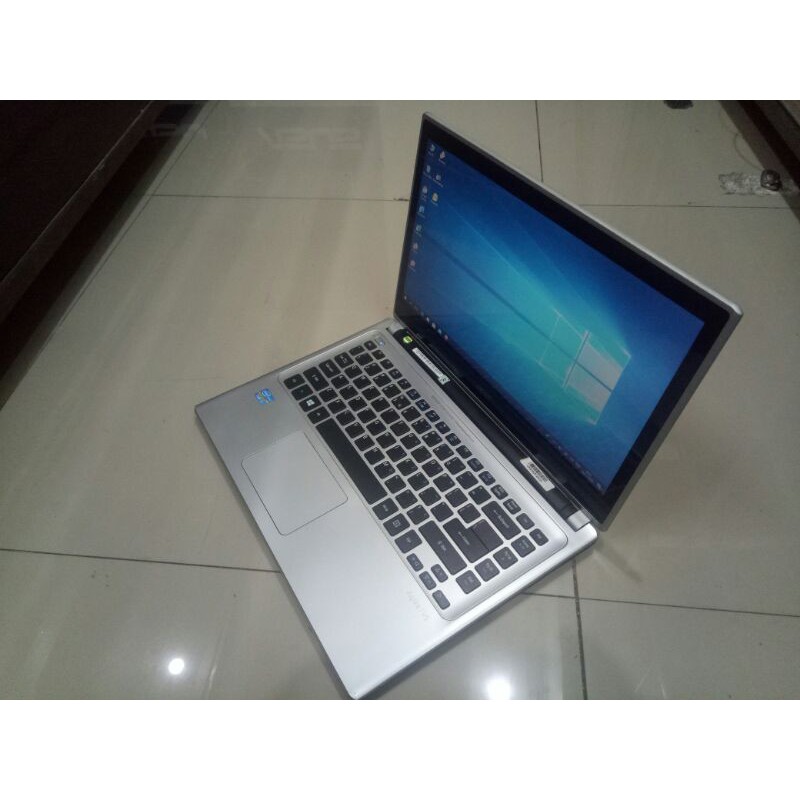 Acer aspire v5-571G i3 gen 3 Ram 4gb hdd 500GB