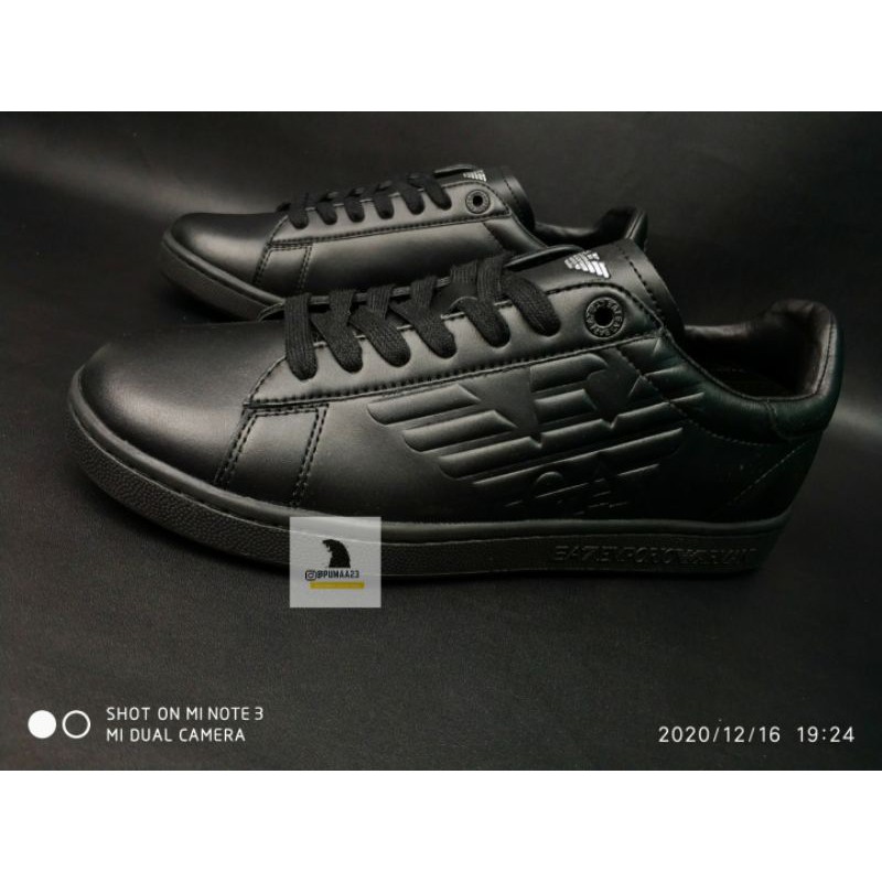 EA7 Emporio Armani Classic Sneakers Black Original + Free kaos kaki