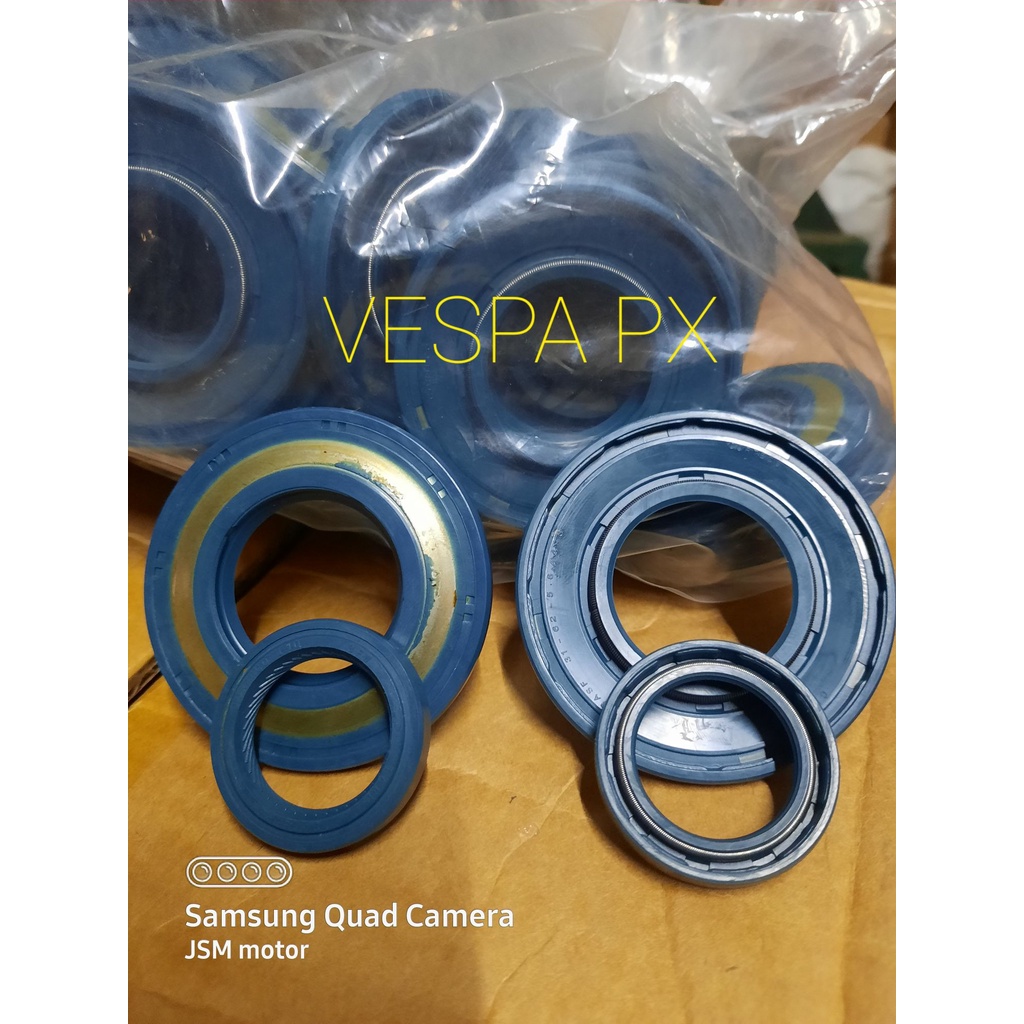 sil kruk as vespa PX