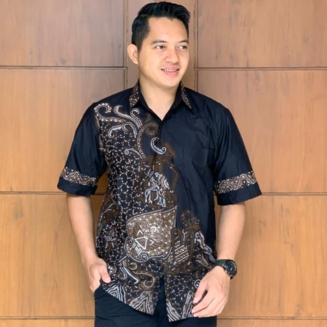 Kemeja batik wayang coklat