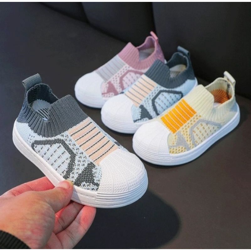 {COD} Sepatu Anak DANISHA Non LED/Sepatu Anak Import/Sepatu Anak Slip on/Sepatu Santai Anak/Sepatu Anak Casual usia1-6 th Rp