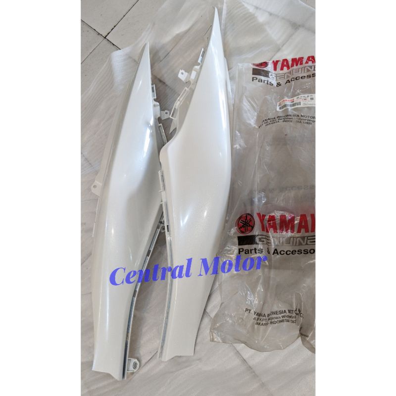 Cover body belakang Yamaha Jupiter Z1 original merah putih hitam