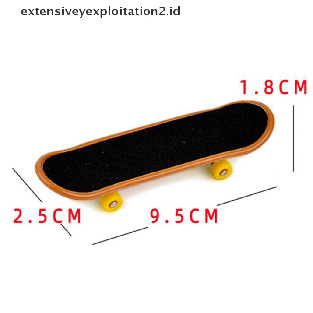 (Hotter) 1pc Mainan Skateboard Jari Mini Warna Random Untuk