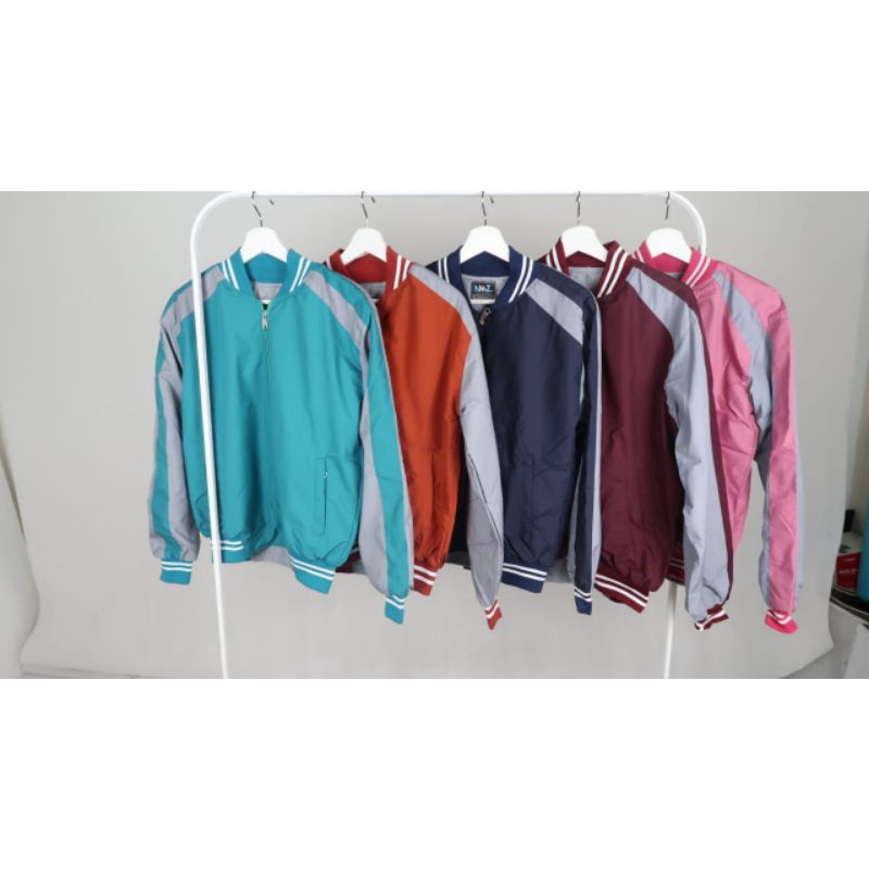 ORIGINAL AMZ Jaket Boomber Wanita Bahan Parasut Jacket Baseball Varsity Premium Outerwear Remaja Wanita Korean Style Premium WaterProof Anti Air dan Angin Warna Polos Tosca Pink Maroon Orange Model Terbaru Kekinian Terlaris Bisa Bolak Balik Berkualitas