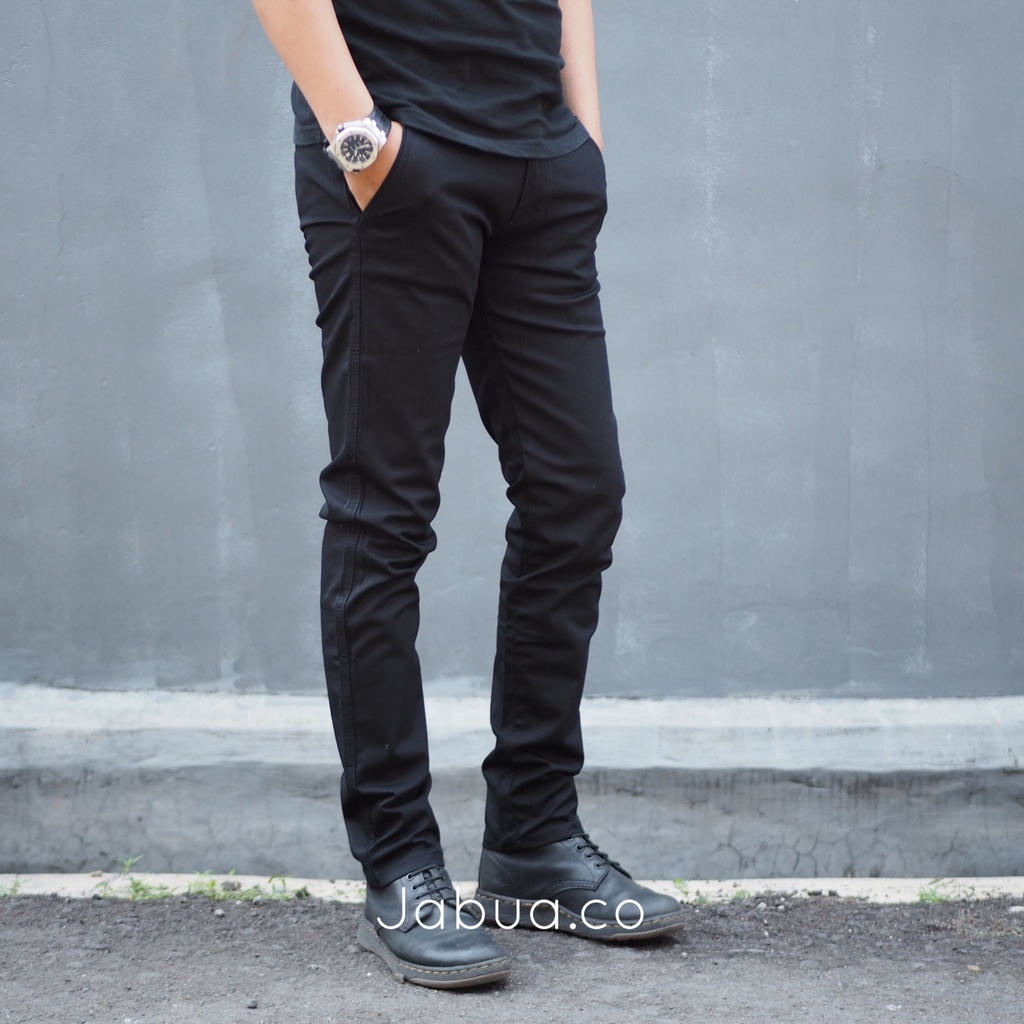 Celana Chino Panjang Premium - Hitam