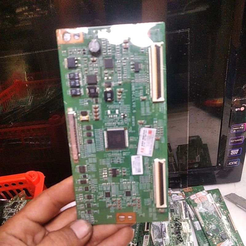 T-con,thosiba,40av700