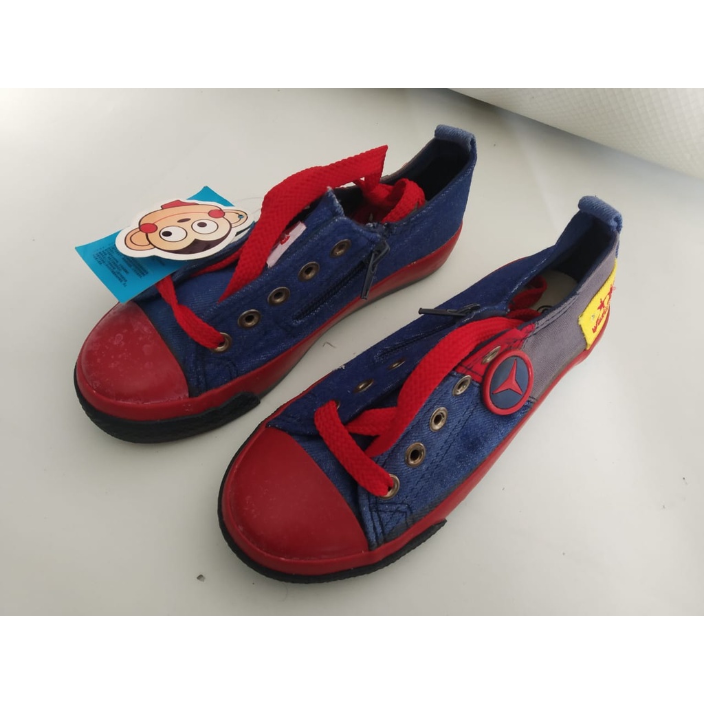 sepatu anak model sneakers Tali Merah