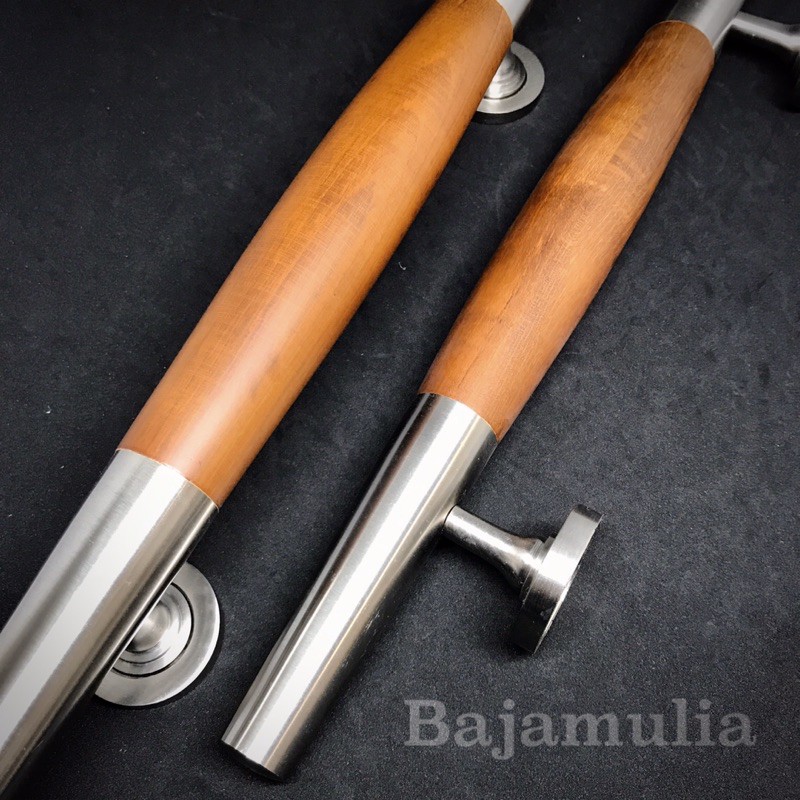 handel pintu / tarikan pintu / handel pintu kupu tarung / door handle