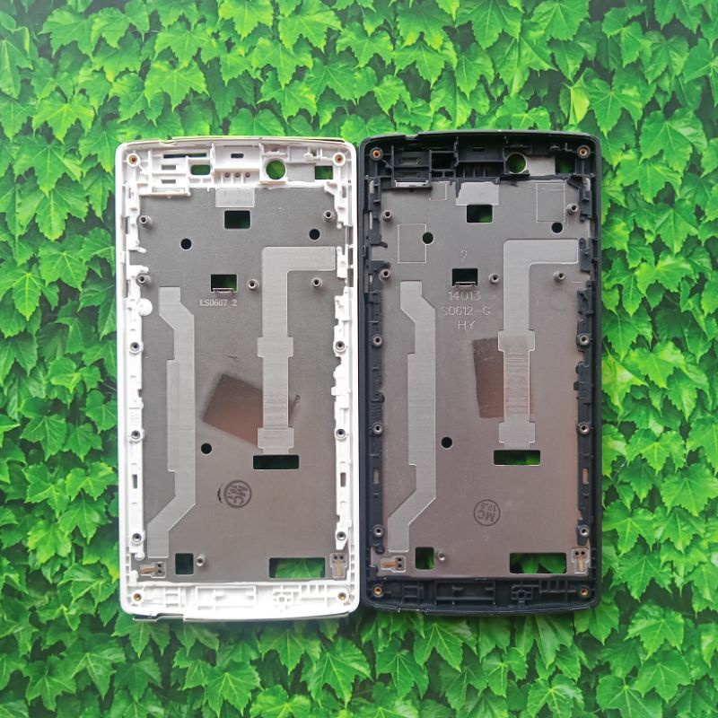 FRAME BEZEL OPPO R831 OPPP NEO 5 TATAKAN LCD HP OPPO NEW OEM