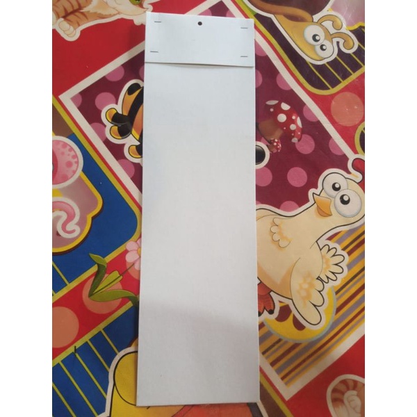 

Papan mainan renteng dari kertas duplek ukuran 13 x 45 cm