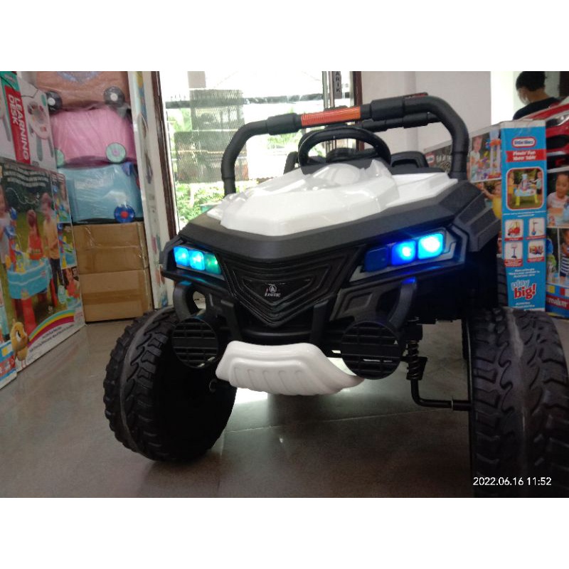 Mobil Aki Jeep Exotic Tawon Ejp 7720 Ban karet