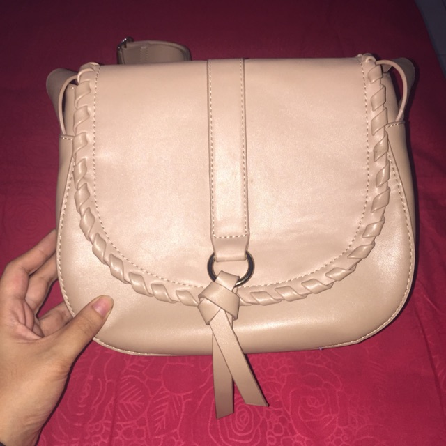 Zalora Sling Bag (Tas Selempang)