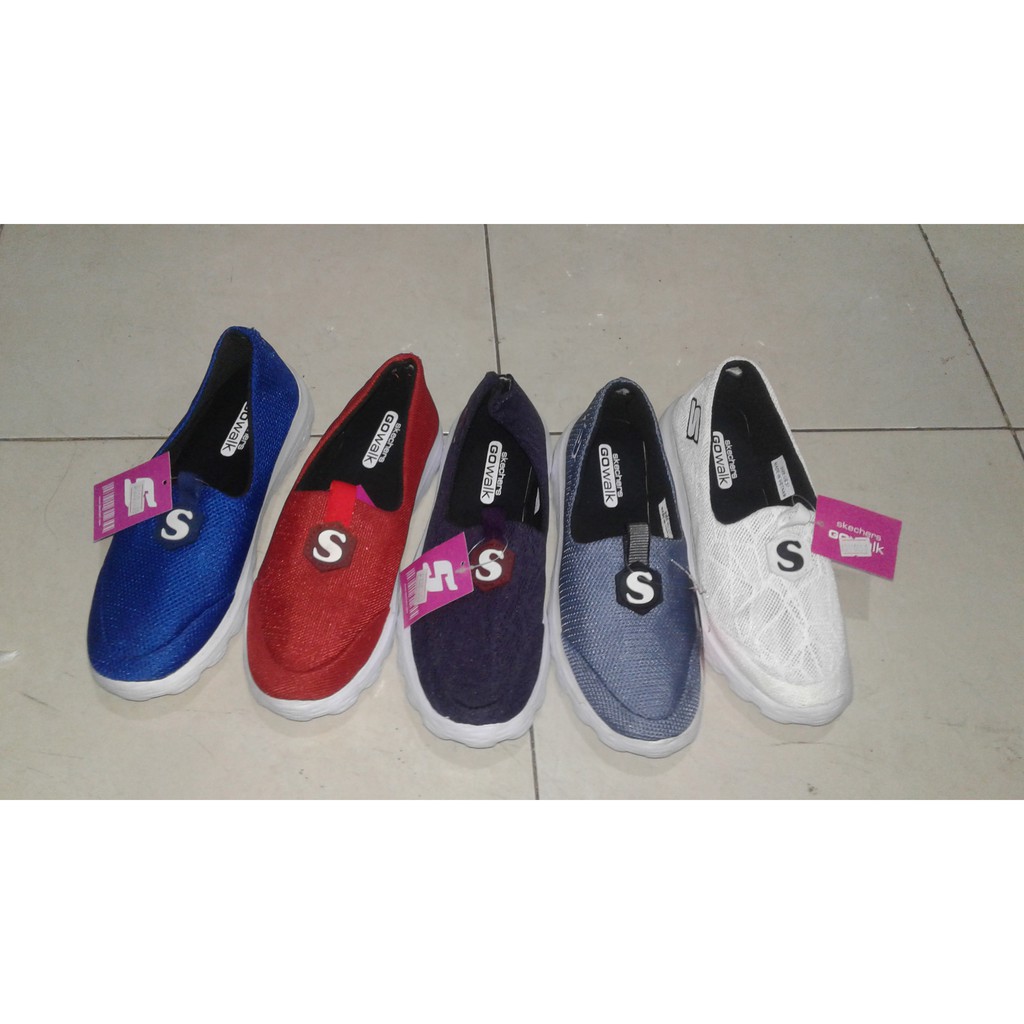 sepatu Skechers Gowalk