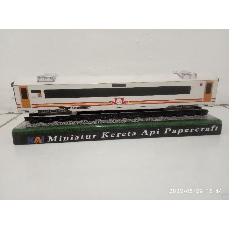 DIY Pola Papercraft Kereta Api Gerbong Penumpang