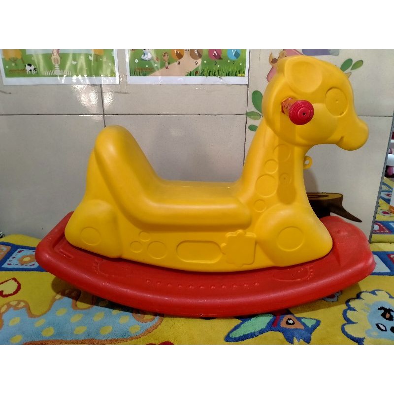 preloved mainan kuda goyang