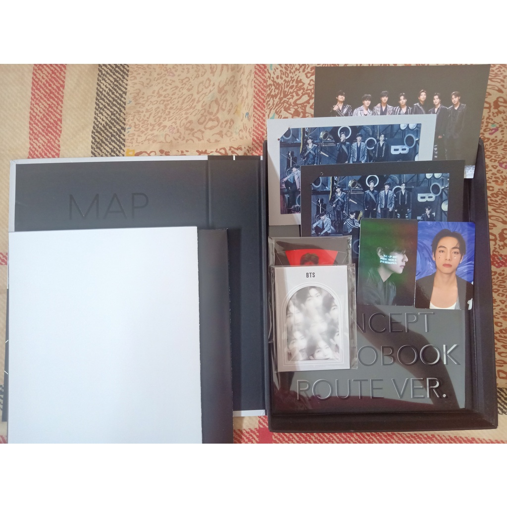 Sharing Concept Photobook BTS MOTS ONE 2 (PC Taehyung/V, film card)