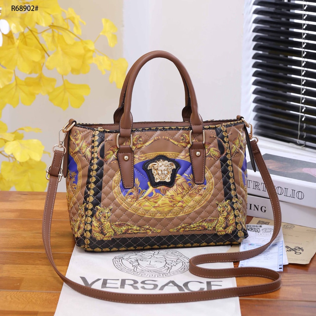 VS r68902 Tote Embossed Handbag