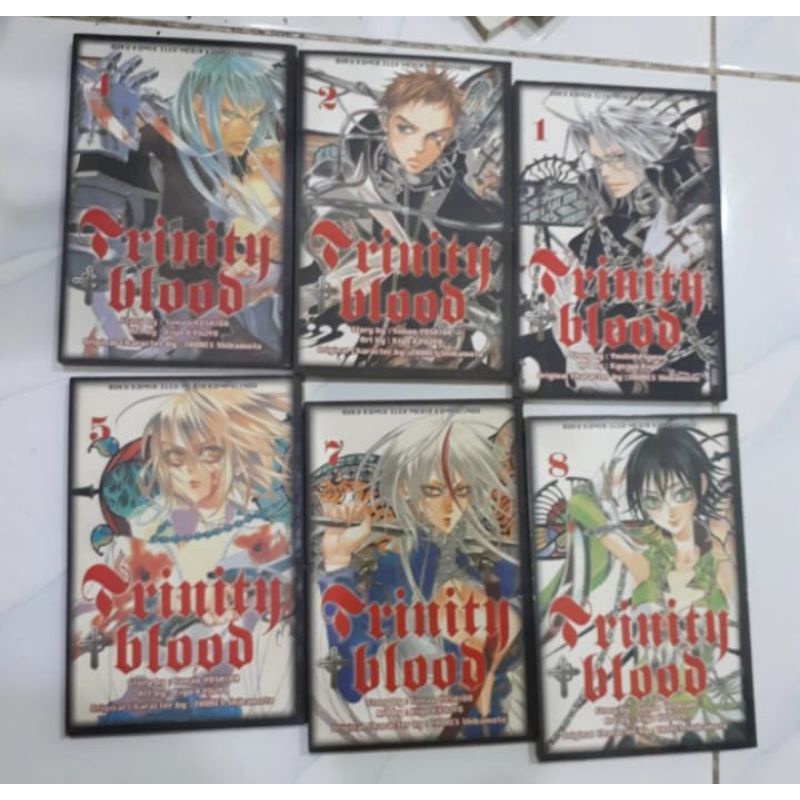 Komik Trinity Blood 1-17
