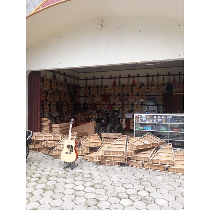 gitar akustik elektrik batik double run