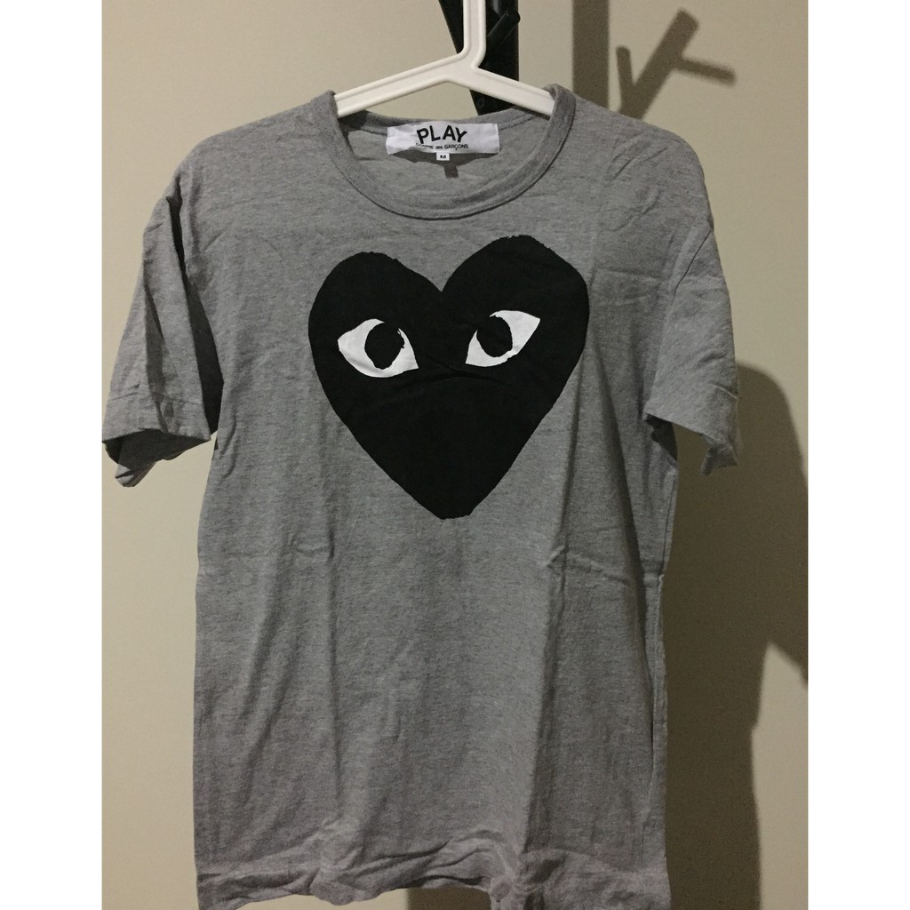 cdg play t shirt sizing