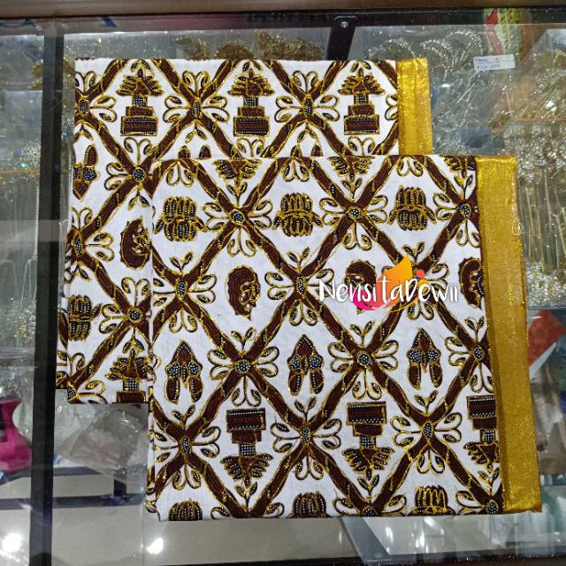 Jarik Set Blangkon Prodo Pengantin motif Sidomulyo (JARIK ISI 2)