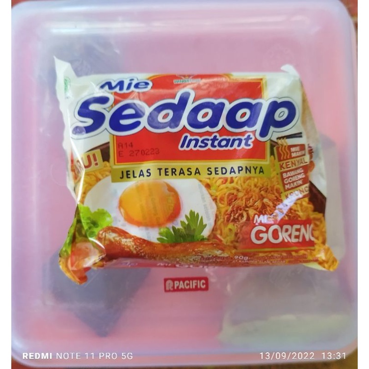 

Mie Sedap Goreng