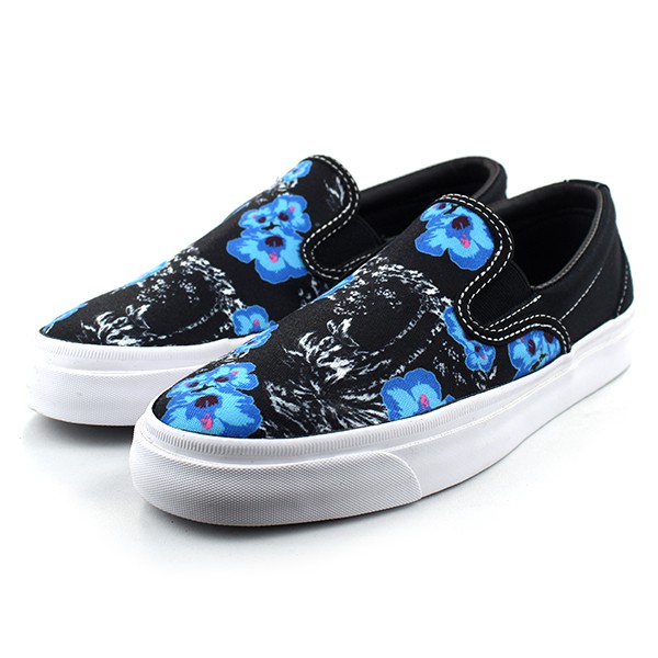 sepatu slip on converse