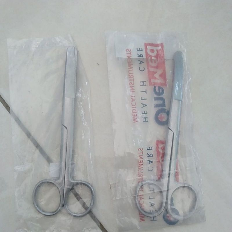 

gunting perban lurus