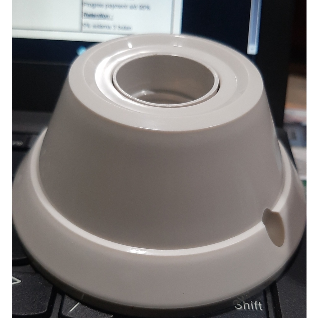 Fitting Lampu Bulat Panasonic NLP52201031