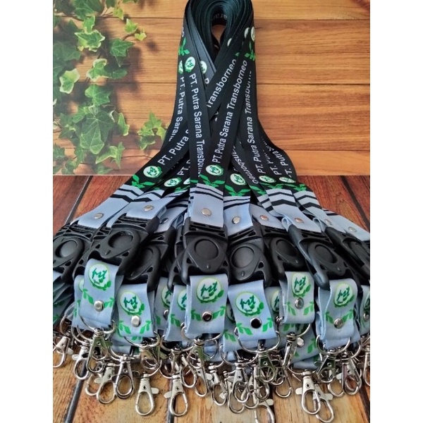 

Tali lanyard Printing costum 2,5 cm (Gratis desain kami buatkan sampai jadi)