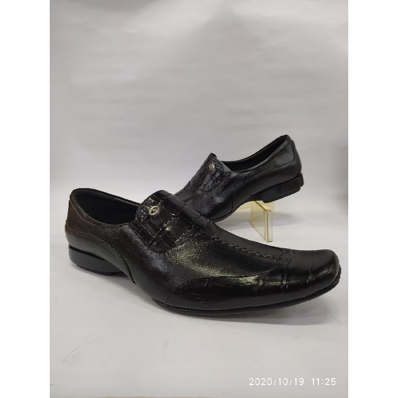 Sepatu Ancarici Pantofel Pria bahan Kulit LV018