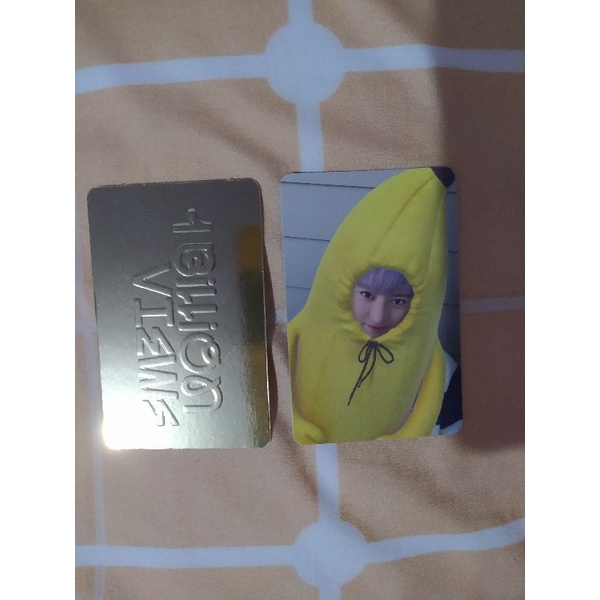 PC/Photocard Chanyeol Banana/Pisang 1 Billion View + Gold Card