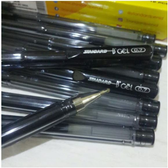 

Standard B'Gel Pulpen Tinta 0.7 Hitam