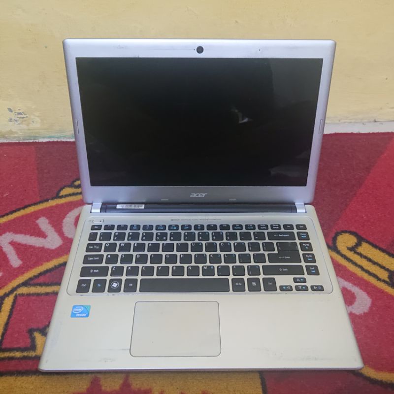 Laptop acer v5-431