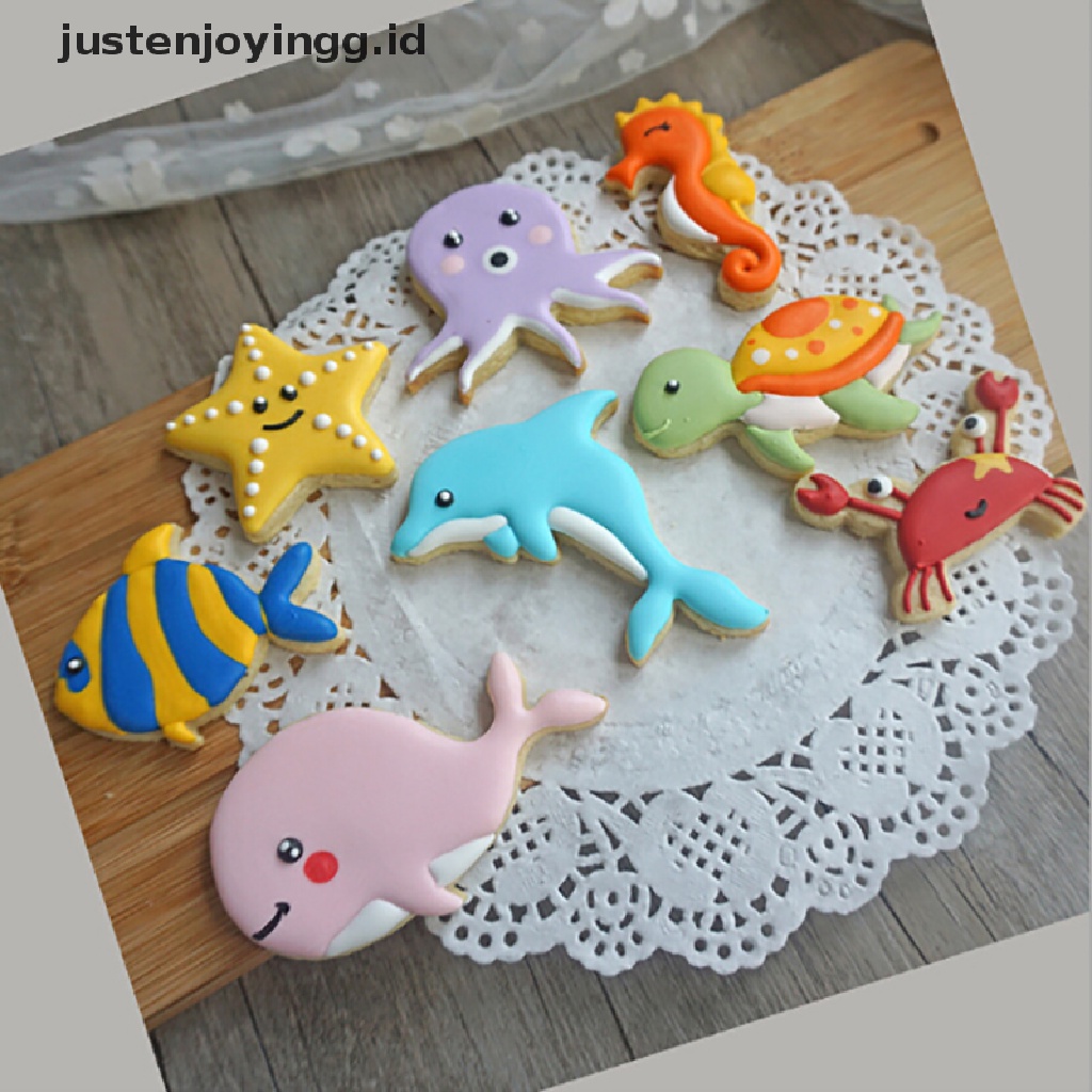 8pcs / set Cetakan Pemotong Kue / Biskuit Mini DIY