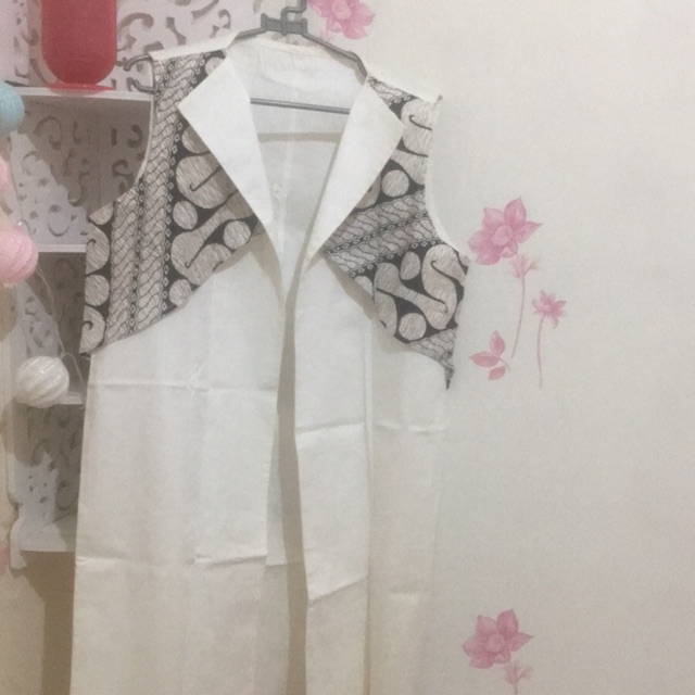 Preloved outer batik