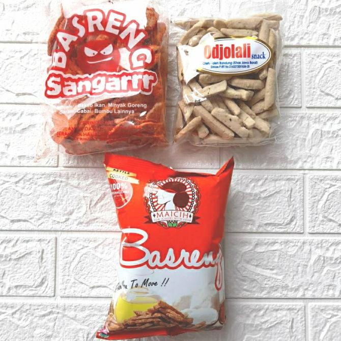 

Paket Aneka Keripik Baso Goreng Basreng (Maicih, Odjolali, Sangarrr)