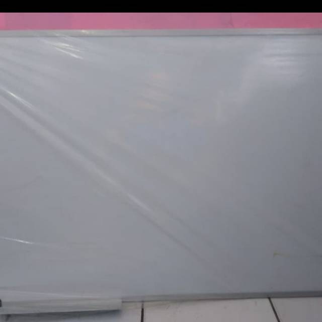 

Papan tulis whiteboard SAKURA uk.60 cm X 90 cm gantung