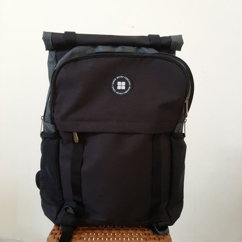 INSIGHT TAS RANSEL LAPTOP HITAM muraaah