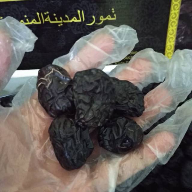

Kurma ajwa 500 gr