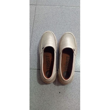 Sepatu Triset preloved