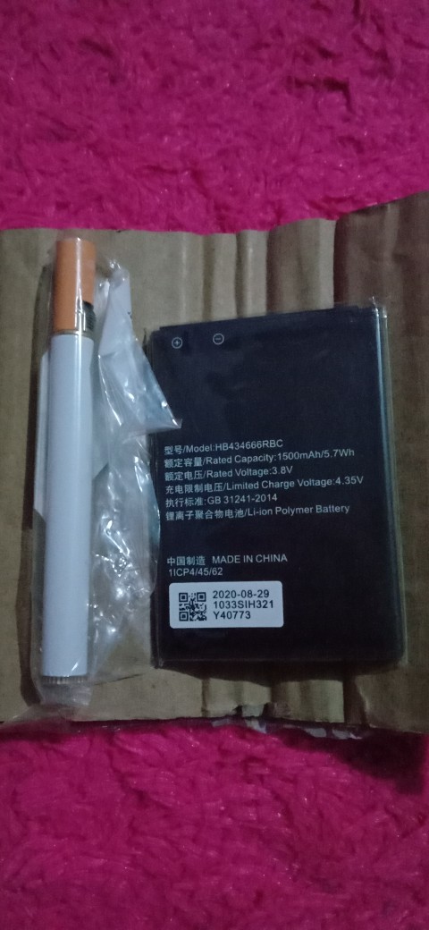 Korek Api Gas Lighter Desain Sesuai Gambar Dapat Diisi Ulang 8.5x0.83cm